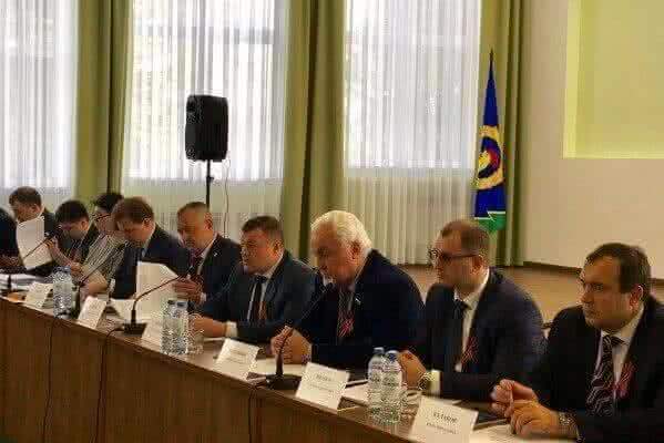 Александр Никитин обсудил с руководителями муниципалитетов вопросы социально-экономического развития области